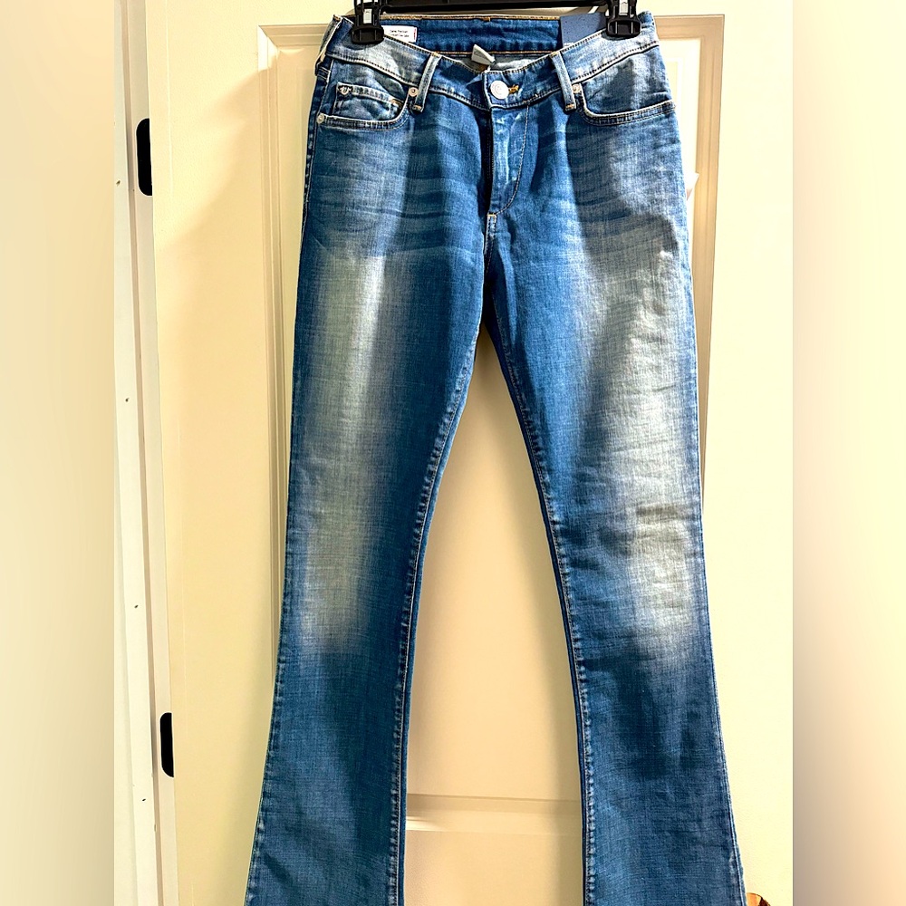True Religion Jeans. Size W27. “Jennie” Curvy Boot Cut. New with Tags.